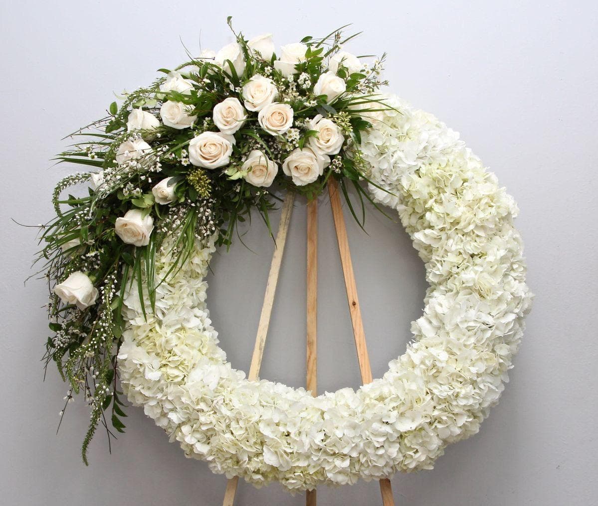 Ramo Corona fúnebre blanca